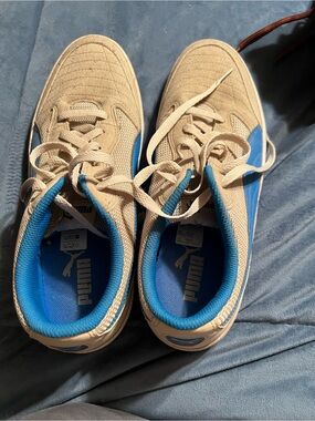 Puma Men’s Beige Sneakers with Blue Accents